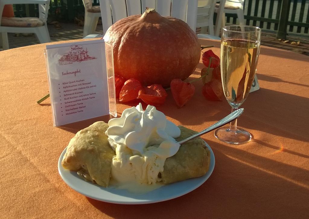 Stoevchen Cafe Hotel Papenburg Ngoại thất bức ảnh
