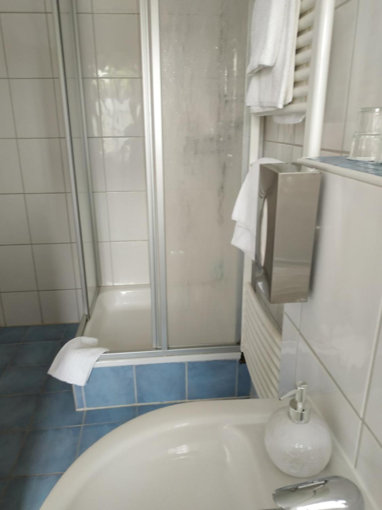 Stoevchen Cafe Hotel Papenburg Phòng bức ảnh